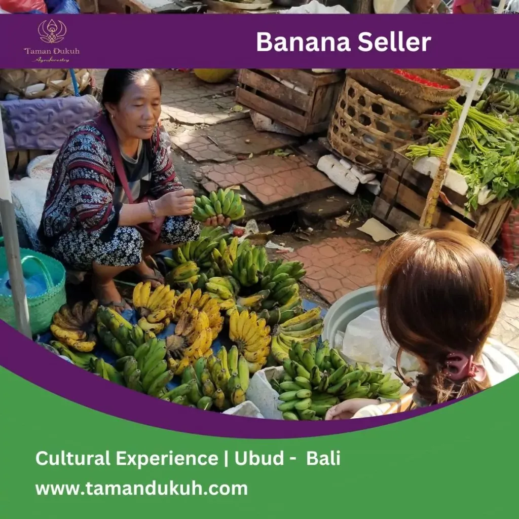 Taman Dukuh Food Tours - Banana seller