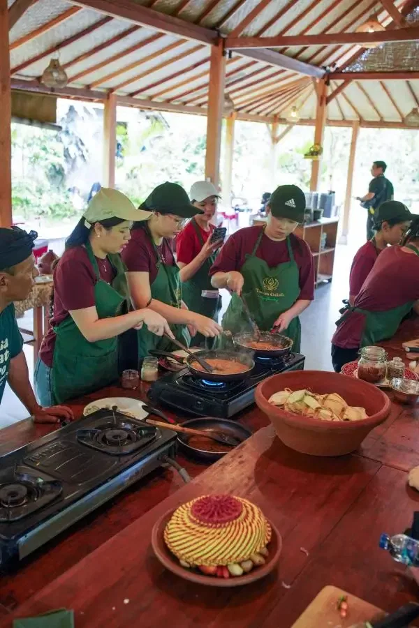 School Groups Cooking 7 svg%3E