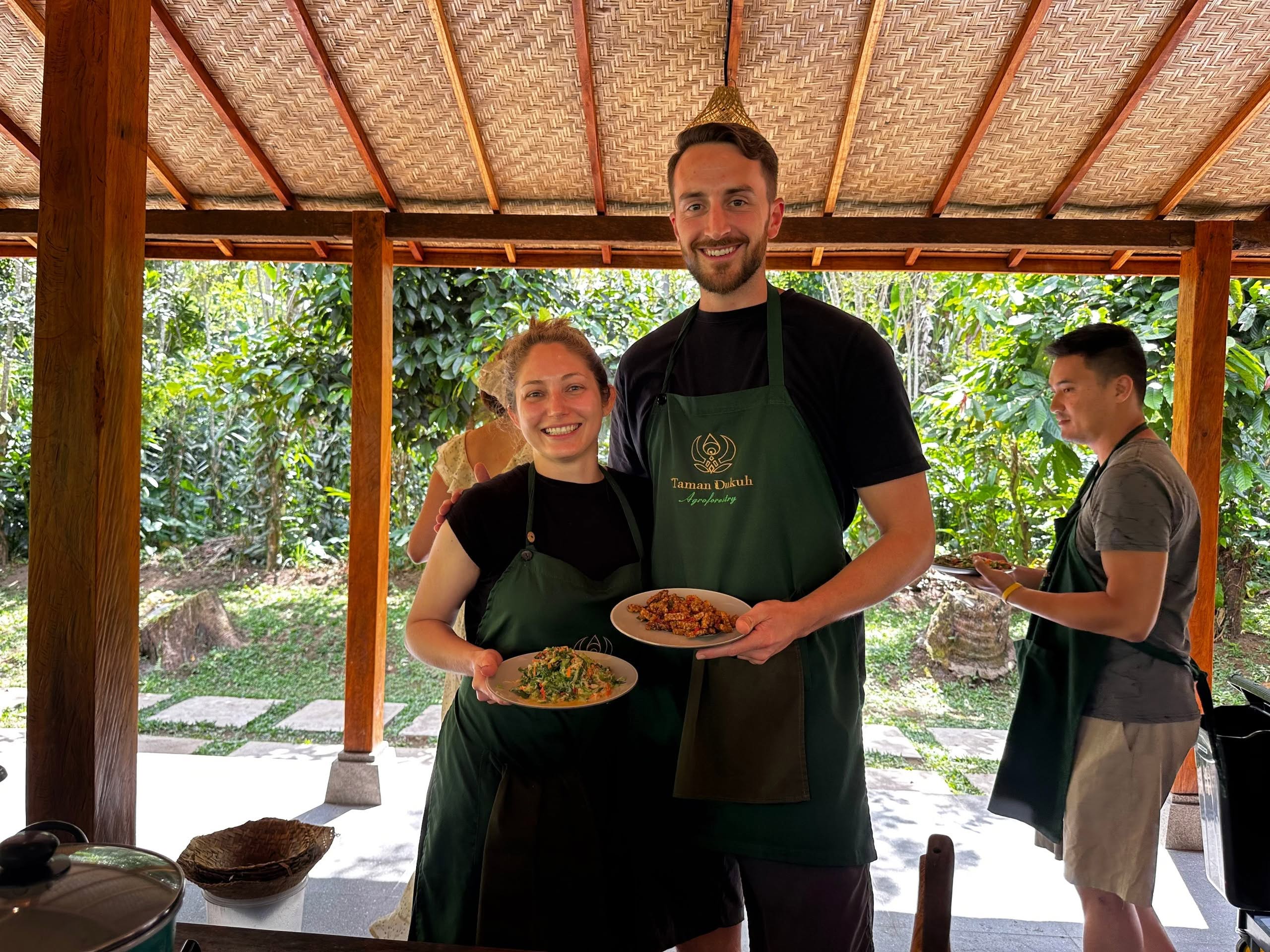Romantic Couples Cooking Class 3 svg%3E