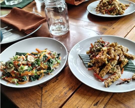 what makes a cooking class authentic in bali?
